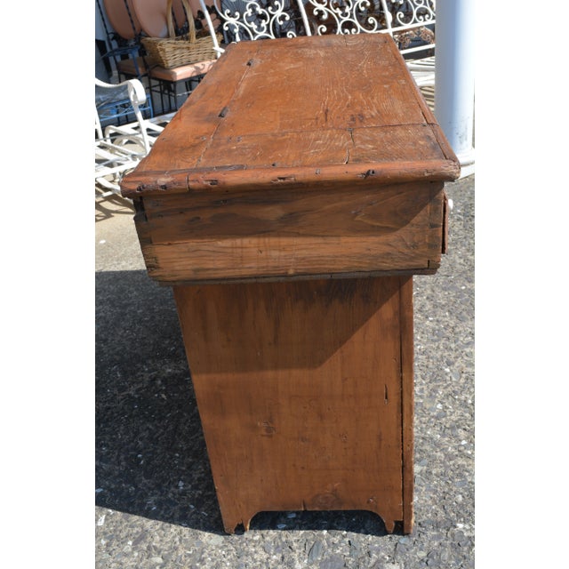 1900s Antique Rustic Primitive Pine Dry Sink Cabinet Cupboard With Lift Up Center Lid & 2 End Drawerss For Sale - Image 4 of 12