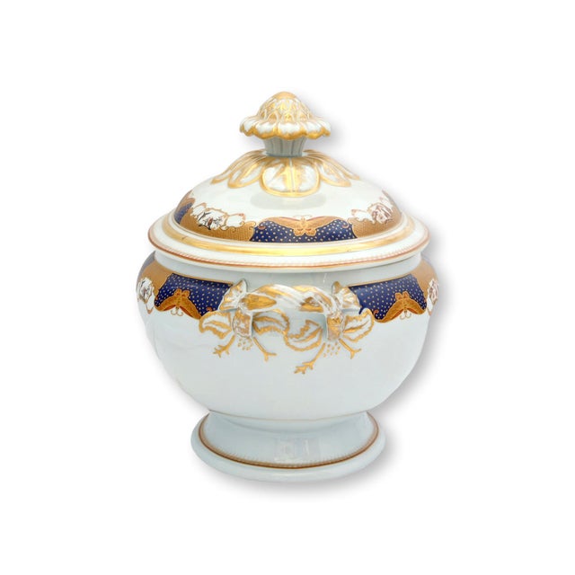 Traditional Mottahedeh "Golden Butterfly" Tureen, Nelson Rockefeller Collection For Sale - Image 3 of 8