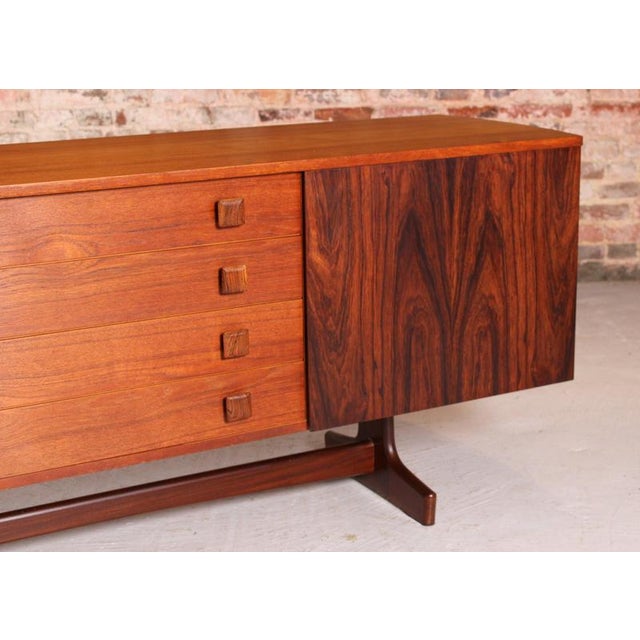 Mid-Century Rosewood and Teak Sideboard with Curved Ends from Vanson, 1960s For Sale - Image 6 of 15