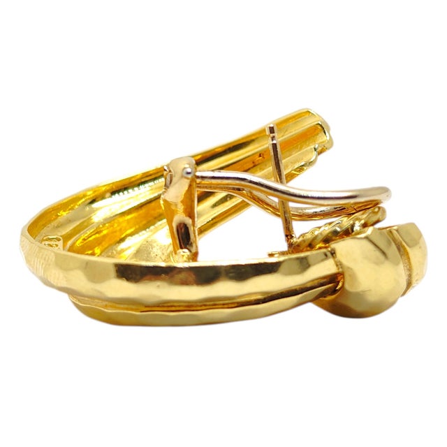 Metal Late 20th Century Henry Dunay New York 18k Gold Faceted Hoops Earrings, A Pair For Sale - Image 7 of 9