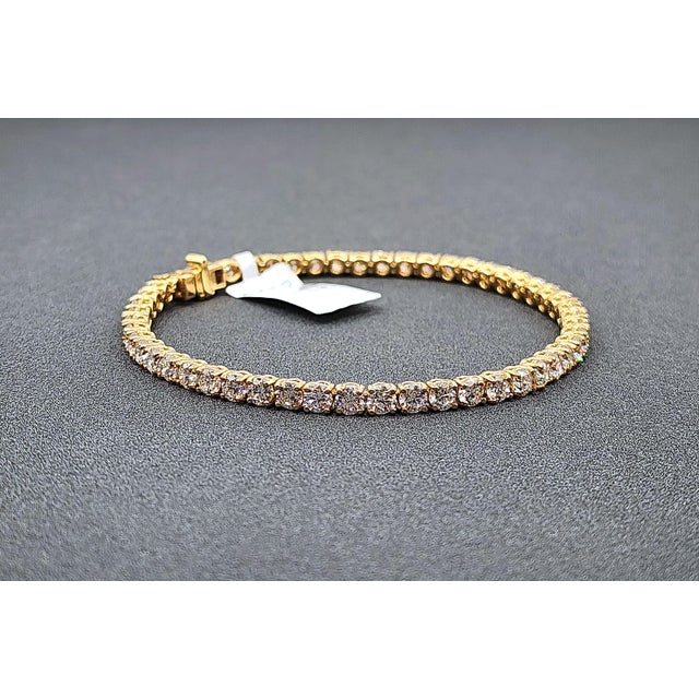 7.93 Ct Diamond Tennis Bracelet For Sale - Image 4 of 9