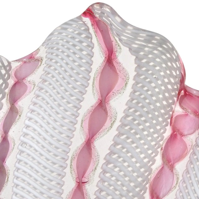 Mid 20th Century Murano Vintage Pink Aventurine Flecks White Zanfirico Ribbons Italian Art Glass Fazzoletto Handkerchief Vase For Sale - Image 5 of 10