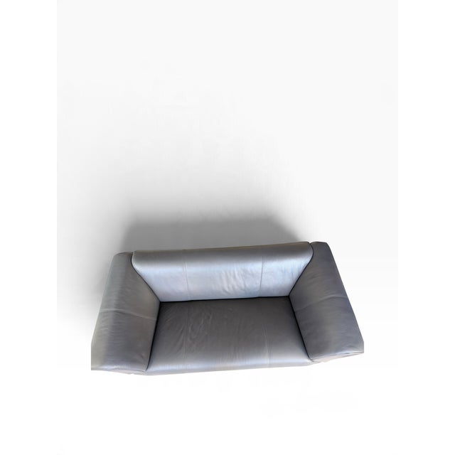 Modern 322 Black Two-Seater Leather Sofa from Rolf Benz, 2000s For Sale - Image 3 of 8