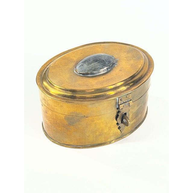 1970s Vintage Brass Trinket Box With Natural Horn Cabochon For Sale - Image 5 of 10