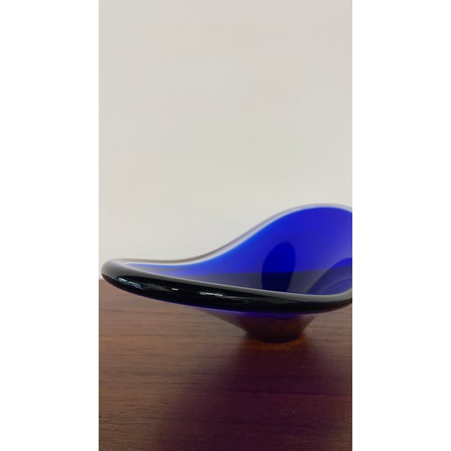 Mid-Century Sculptural Blue Art Glass Dish, 1960s For Sale - Image 10 of 14