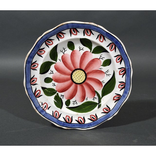 English English Pottery Pearlware Botanical Plates Depicting Stylized Daisies For Sale - Image 3 of 8