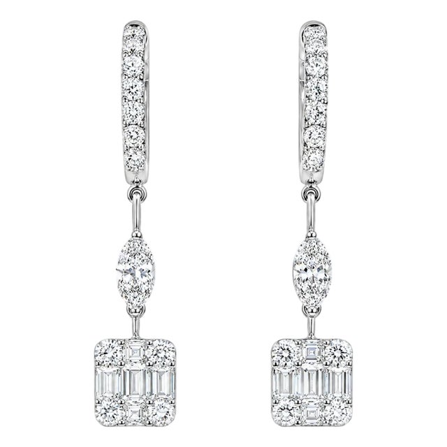 18K White Gold Diamond Hanging Earrings Estate For Sale