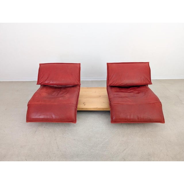 Postmodern Free Motion 2-Seater Sofa in Oak and Red Leather from Koinor For Sale - Image 3 of 18