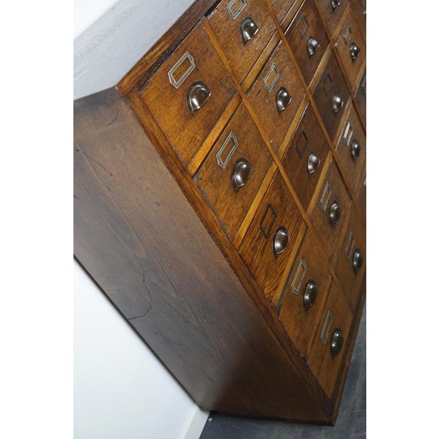 Large German Industrial Oak Apothecary Cabinet or Chest of Drawers, 1930s For Sale - Image 13 of 18