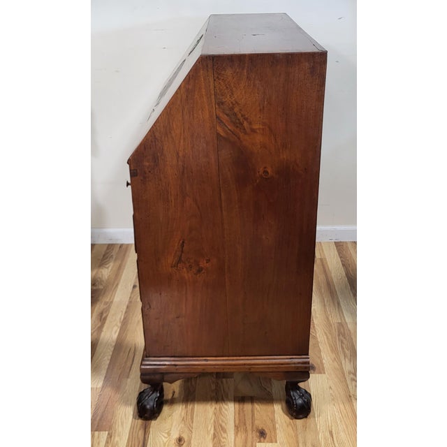 Early 19th Century Antique American Early 19th C Mahogany Chippendale Ball & Claw Slant Front Desk For Sale - Image 5 of 15