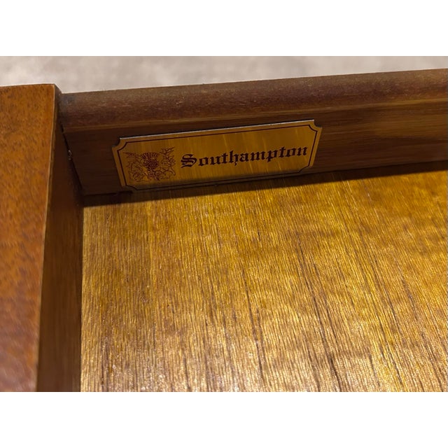 Wood Late 20th Century Southampton Wood Side Table / Server For Sale - Image 7 of 9