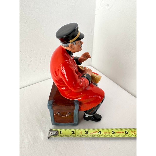 Royal Doulton Figurine ~ “Past Glory” ~ Hn 2484 For Sale - Image 12 of 12
