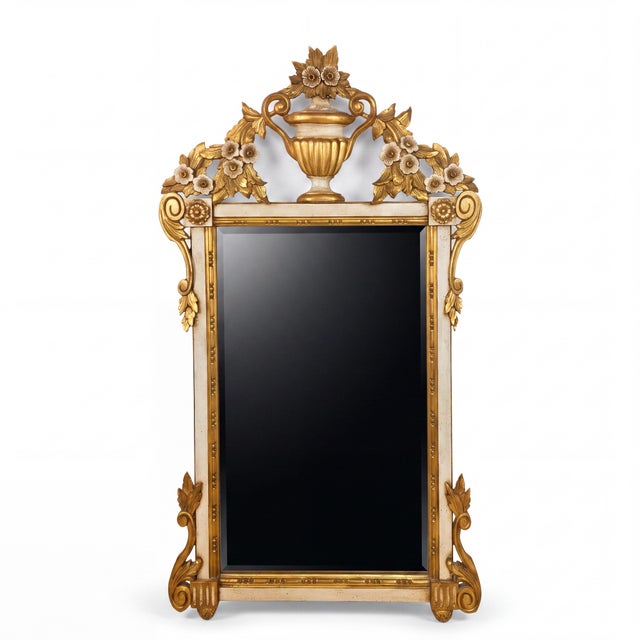 1960s Italian Neo-Classical Style Giltwood Mirror With Urn & Floral Motif For Sale - Image 5 of 5