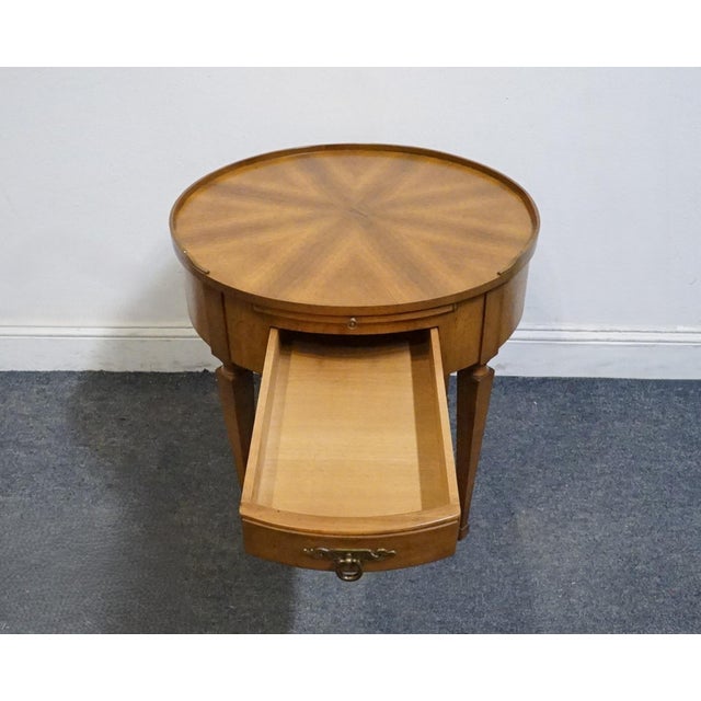 Brown John Widdicomb / William a Berkey Traditional Federal Style Sunburst Mahogany 23" Round Accent End Table 7788 For Sale - Image 8 of 15