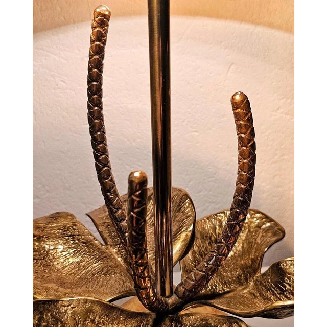 Nenuphar Lilly Table Lamp in Bronze and Brass attributed to Maison Charles, France, 1960s For Sale - Image 10 of 12