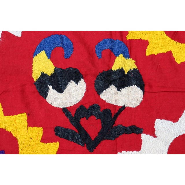 Vintage Hand Embroidered Suzani Wall Hanging, 1920s For Sale - Image 10 of 18