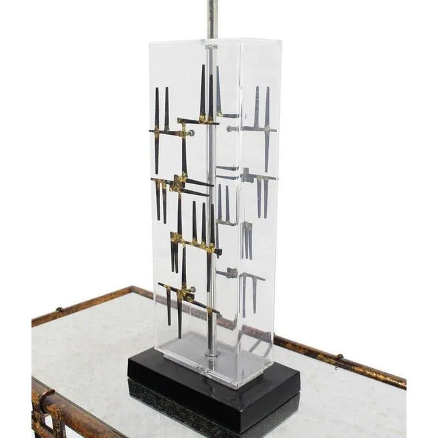 Sculptural Welded Spikes Table Lamp Attributed to William Bowie - a Pair For Sale - Image 4 of 9