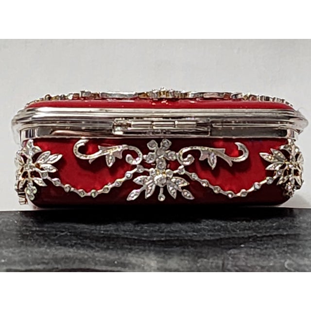 Halcyon Days Gilbert Collection Enamel and Swarovski Crystal Trinket Pill Box Vintage Handcrafted For Sale - Image 4 of 10