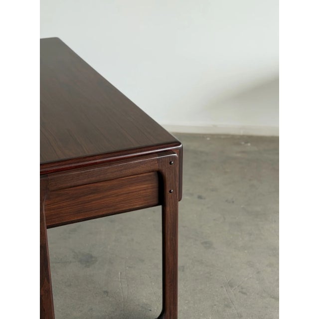 Brown Mid-Century Modern Danish Rosewood Executive Desk – Floating Top For Sale - Image 8 of 18
