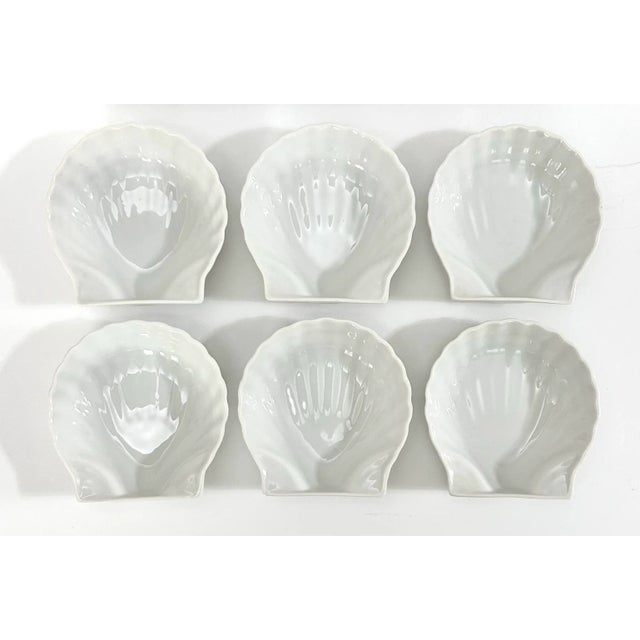 Nautical 1980s White Porcelain Clam Shell Appetizer Plates – Coastal Set of 6 For Sale - Image 3 of 12