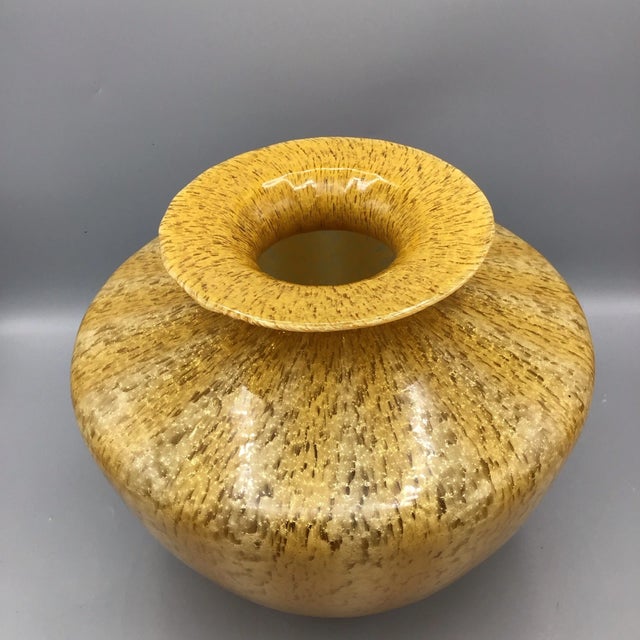 Murano Vinatge Azzurra Maestri Vetrai Murano Style Butterscotch Vase For Sale - Image 4 of 7