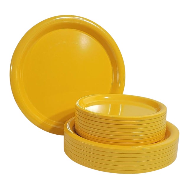1970's Ingrid Ltd. Chicago Primary Yellow Melamine Dinner Ware - Set of 15 For Sale