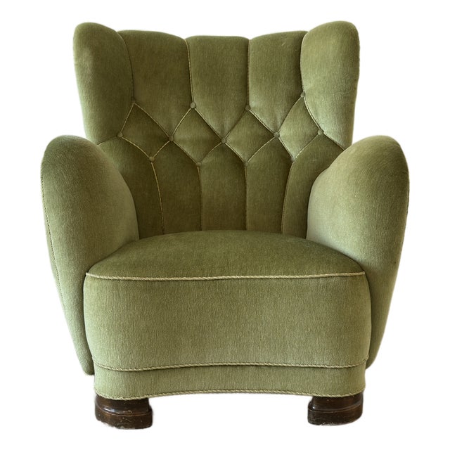 Scandinavian Mordern Wingback Lounge Chair in Green Velvet, 1940s For Sale