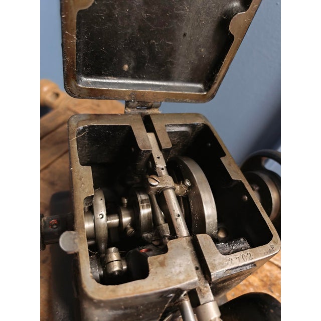 Black Fur Sewing Machine, 1890s For Sale - Image 8 of 18