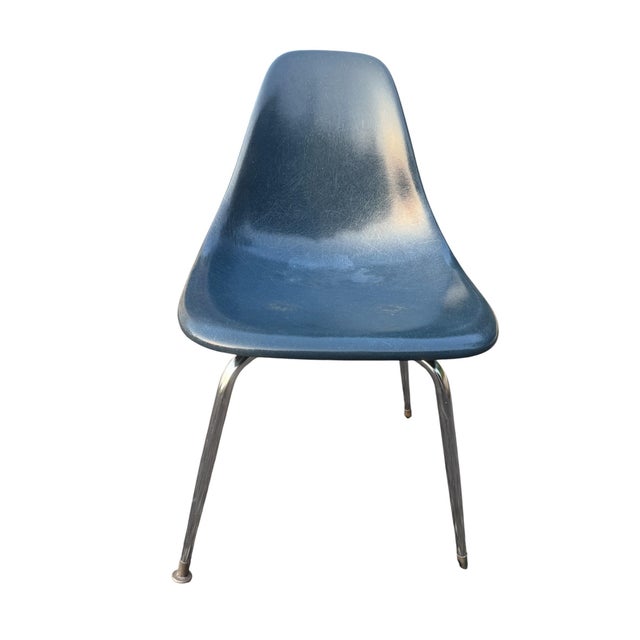 Vintage Mid-Century Modern Blue Fiberglass Shell Chairs, Chrome Legs, Set of Four For Sale - Image 13 of 18