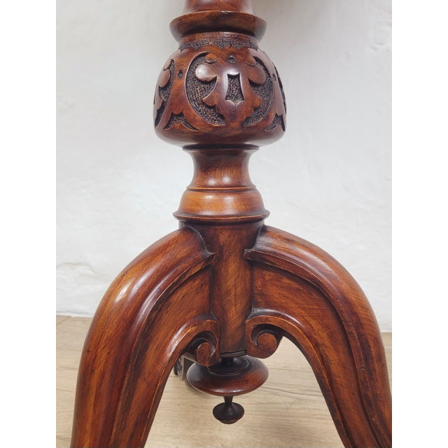 Brown Victorian Occasional Table in Carved Walnut, 1890s For Sale - Image 8 of 15