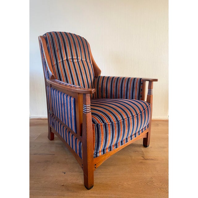 Absolute Comfort, is what you will find when taking place in this stunning lounge chair with footstool manufactured by...