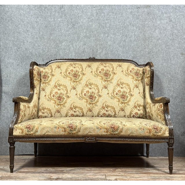 Wood Louis XVI Style Winged Bench in Carved Wood For Sale - Image 7 of 7