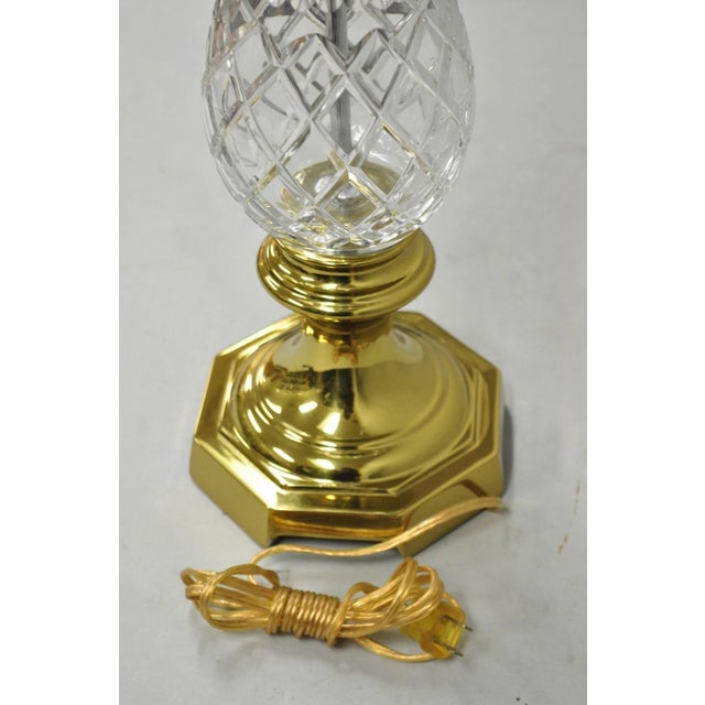 Gold Vintage Hollywood Regency Crystal Glass Pineapple Column Brass Table Lamp For Sale - Image 8 of 9