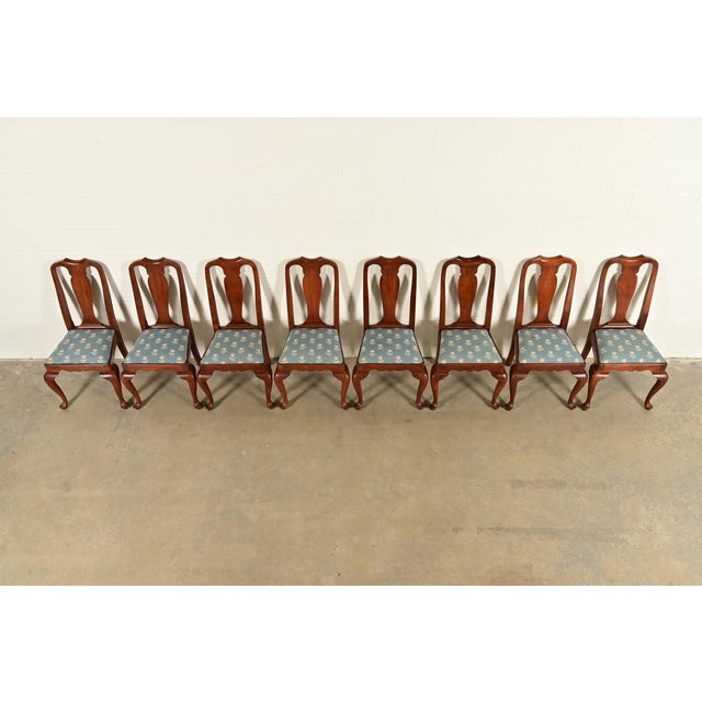 Late 20th Century Henkel Harris Queen Anne Solid Cherry Wood Dining Chairs, Set of Eight For Sale - Image 5 of 13