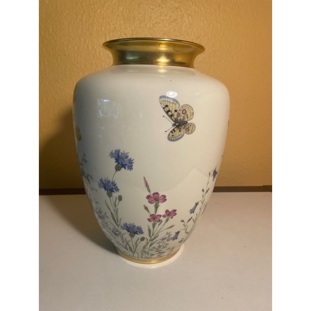 1940s Large Wiesengrund und Bergeshöhn Vase in Porcelain from K&K Krautheim Selb Bavaria, Germany, 1940s For Sale - Image 5 of 11
