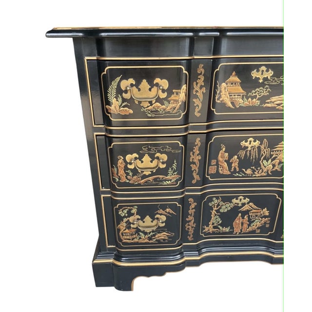 Chinoiserie Drexel Heritage Vintage Chinoiserie Gilt Decorated Blockfront 3-Drawer Chest Et Cetera Collection For Sale - Image 3 of 12