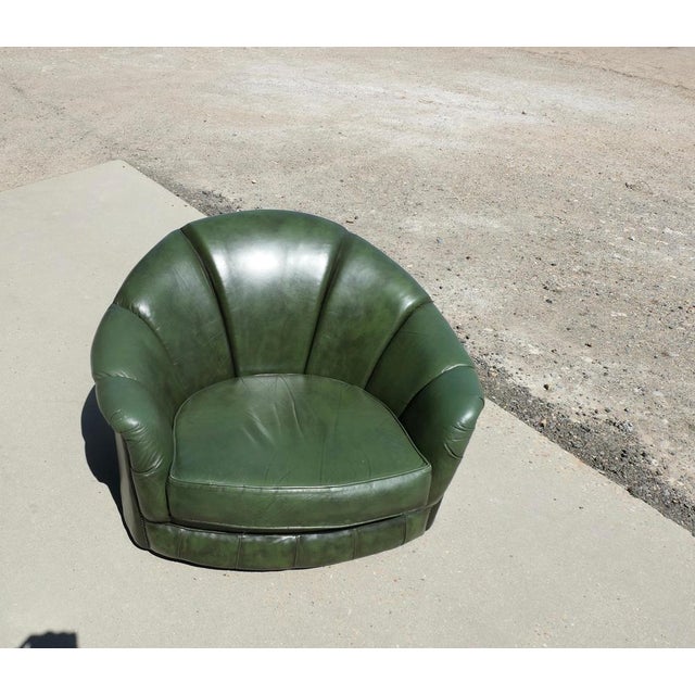 Mid-Century Italian Fan Back Club Chair in Leather For Sale - Image 4 of 8