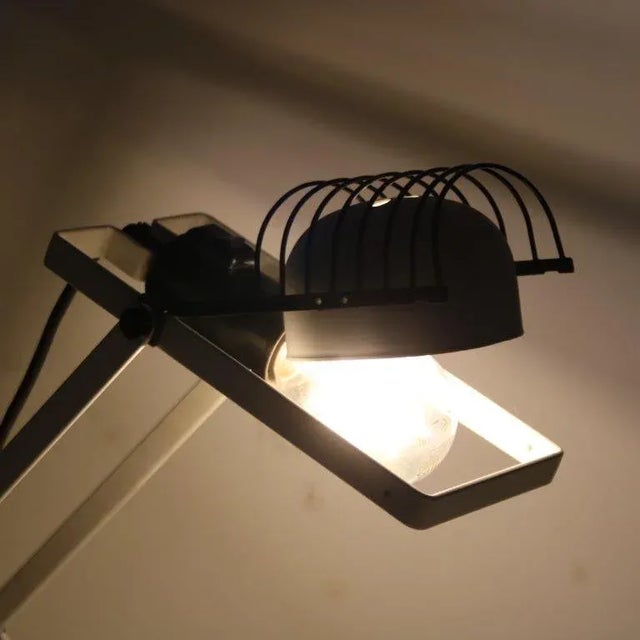 Metal Synthesi Table Lamp by Ernesto Gismondi for Artemide, Italy, 1980s For Sale - Image 7 of 12