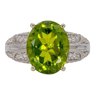 7.2Ct Peridot Ring With Earth Mined Diamond Halo: Solid 14k Gold, Size 6.75 For Sale