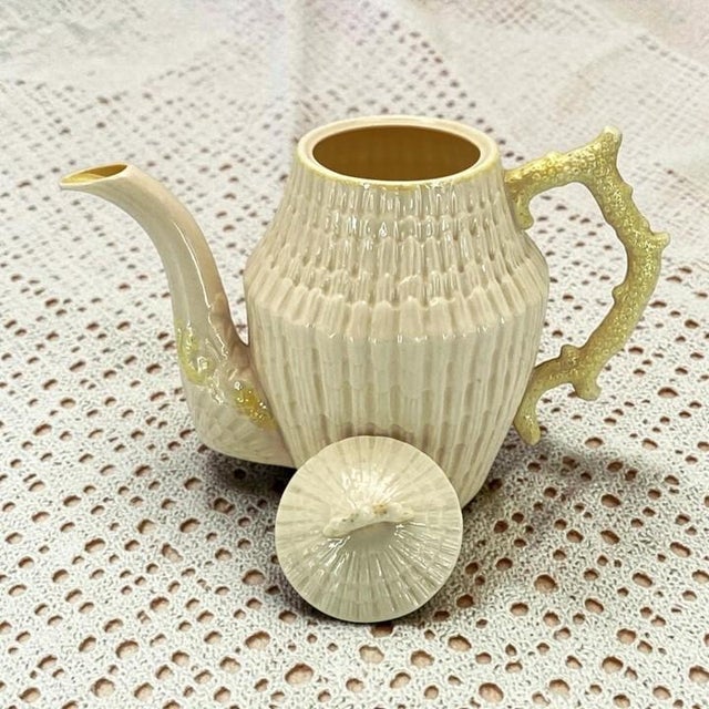 Vintage Coastal Belleek Ireland Limpet Yellow Coffee Pot With Lid 5th Mark: 1955-1965 For Sale - Image 17 of 18
