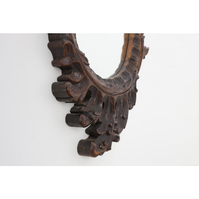 1950s 20th Century Rococo Carved Wooden Mirror with Cartouche-Shaped Glass, Italy, 1950s For Sale - Image 5 of 11
