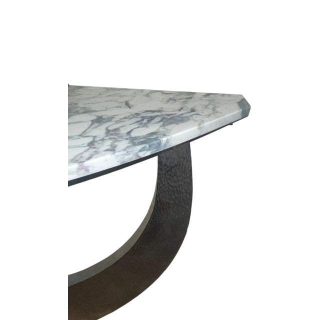 Early 21st Century Pair of American Contemporary Hammered Metal Consoles With Mirrors & Marble Tops For Sale - Image 5 of 12