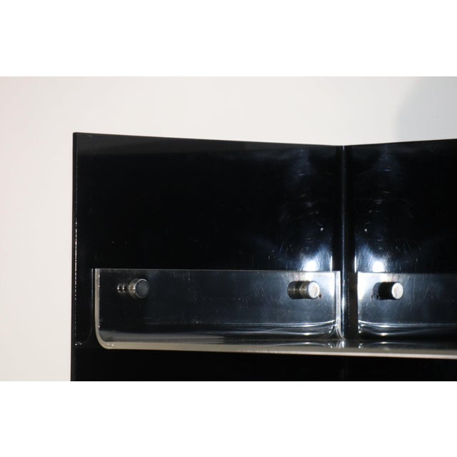 Vintage Space Age Bookcase in Black and Clear Acrylic Glass, 1970s For Sale - Image 14 of 18