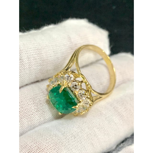 Emerald AGL Certified 4.2 Carat Cushion Cut Colombian Emerald & Diamond Ring 18K Y Gold For Sale - Image 8 of 18