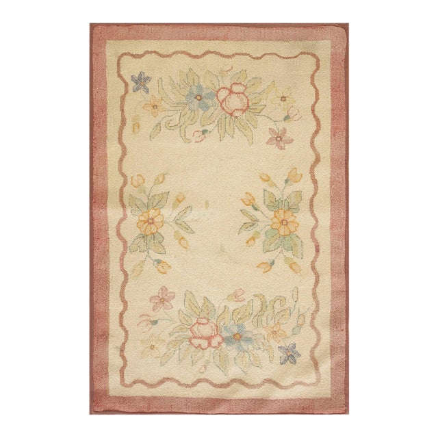 1920s Ivory Floral Folk Art Antique American Hooked Rug 2' 7'' X4' 0'' Handknotted Wool Carpet For Sale