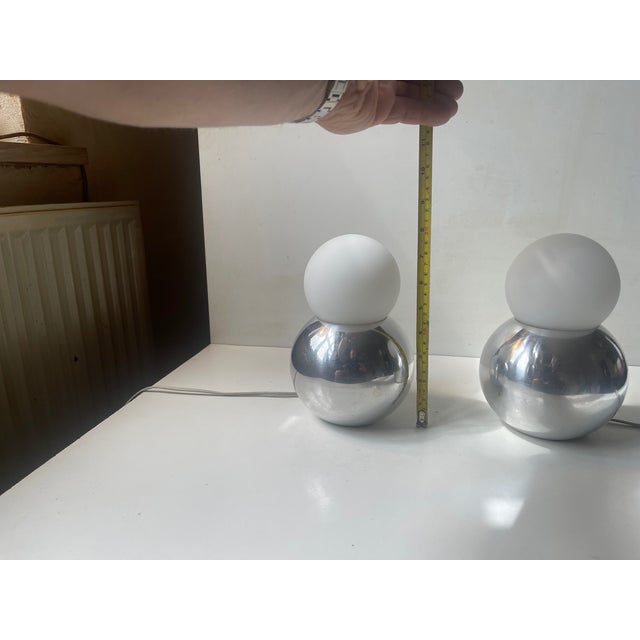 Scandinavian Dual Sphere Table Lamps in Polished Aluminum, 1980s, Set of 2 For Sale - Image 7 of 8
