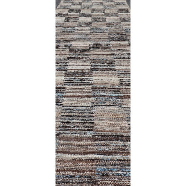 Early 21st Century Modern Hi Low With Kilim-Piled Runner With Checkerboard Design in Blue/Gray For Sale - Image 5 of 10