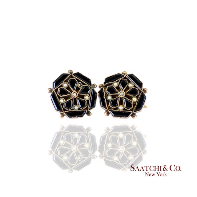 Black Mid 20th Century 14k (585) Yellow Gold - Golden Onyx Stone and Pearl Earring, 5.1 Gram, Pair For Sale - Image 8 of 10