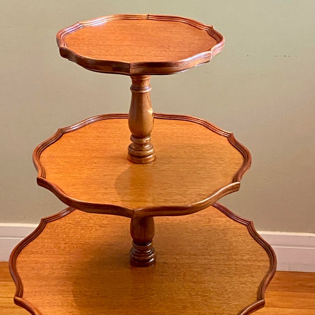 Mahogany Three-Tier 4 Leg Pie-Crust Dumbwaiter/ Parlor Table For Sale - Image 4 of 10