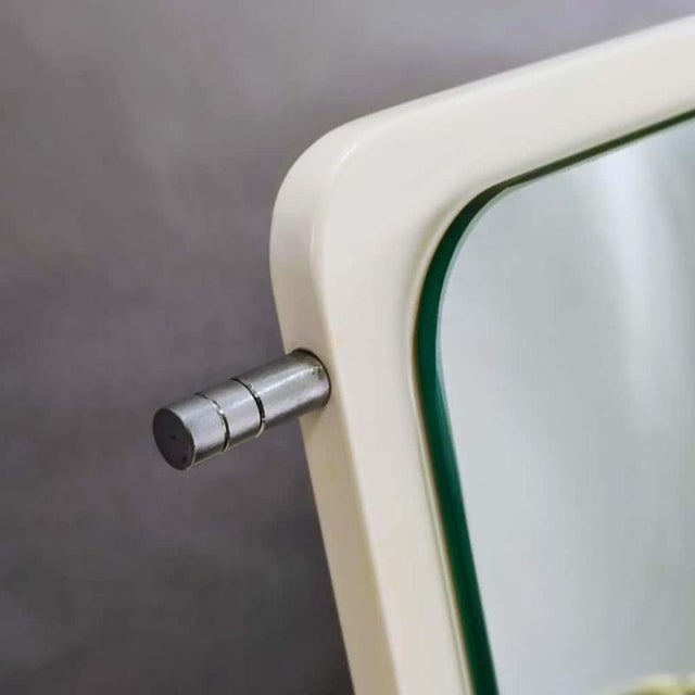 Space Age White Dressing Table and Chair, 1960s, Set of 2 For Sale - Image 9 of 10